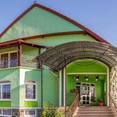 Szasz&Szasz Panzio Bed & Breakfast Gheorgheni  Exterior photo