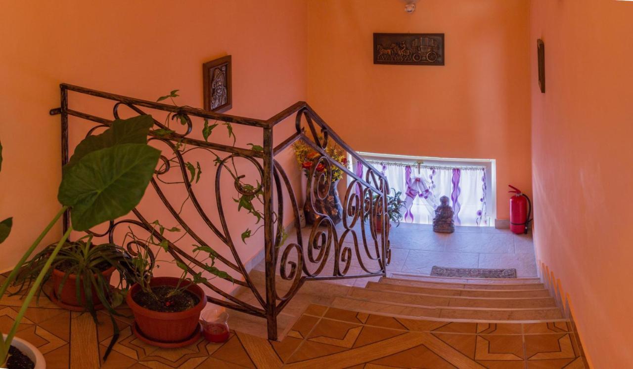 Szasz&Szasz Panzio Bed & Breakfast Gheorgheni  Exterior photo