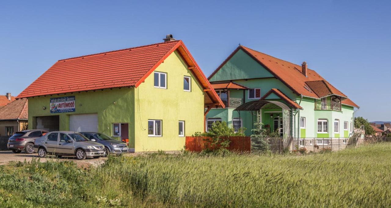 Szasz&Szasz Panzio Bed & Breakfast Gheorgheni  Exterior photo